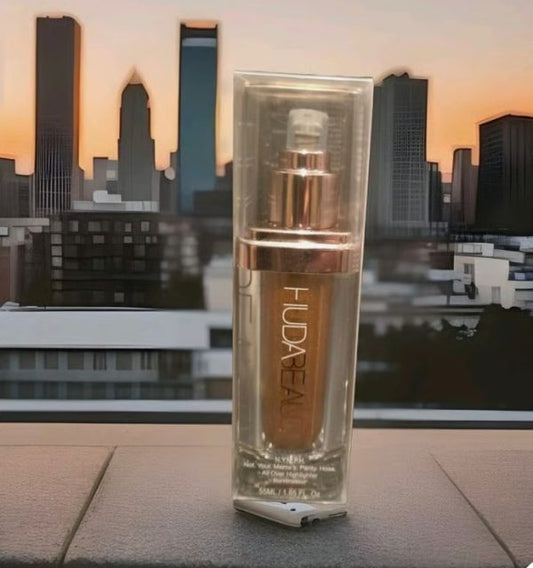 Huda Beauty NYMPH – All-Over Liquid Highlighter for Face & Body (35ml)